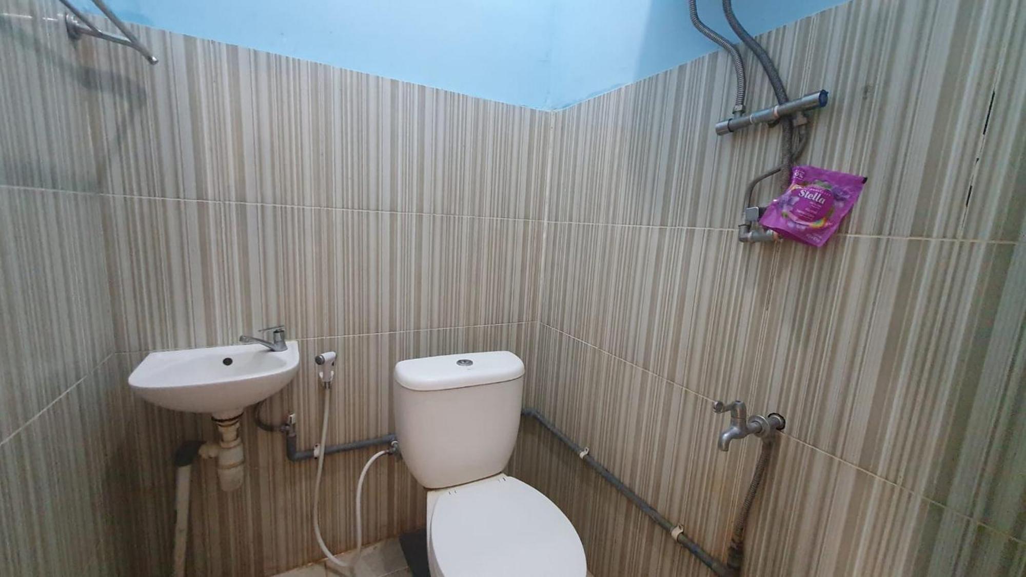Reddoorz Syariah At Demasto Homestay Jembel Εξωτερικό φωτογραφία